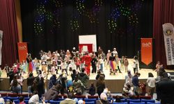 İlçede tiyatroya ve çocuk festivaline yoğun ilgi