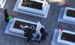 El ele verip şehitlikte temizlik yaptılar