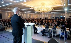 Yenişehirlioğlu’ndan Hollanda’da birlik mesajı: “Mesafeler engel değil, gönüllerimiz bir”