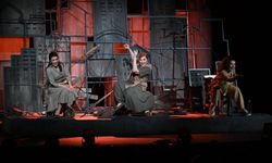 2. Uluslararası Mesir Tiyatro Festivali’nde Duygu Dolu Performans