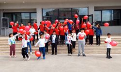 Otizm Farkındalık Günü’nde öğrencilerden anlamlı etkinlik