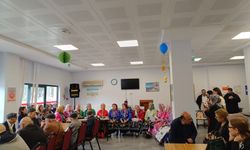 Gördes Huzurevi’nde hem sağlık taraması hem moral etkinliği