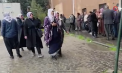 Okul bahçesine yıldırım düştü: 2 çocuk hayatını kaybetti