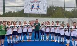 Manisa'nın kızları turnuvadan şampiyon ayrıldı