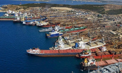 Üzerine parça düşen işçi hayatını kaybetti