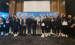 Manisa’da gurur tablosu... Başkan Dutlulu voleybol takımını Kutladı