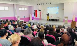 Manisa'da önemli seminer...  Aile tutumları konuşuldu