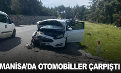 Manisa’da otomobiller çarpıştı: 4 kişi yaralandı