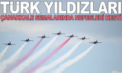 ‘Türk Yıldızları’ Çanakkale semalarında nefesleri kesti