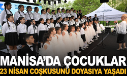 Manisa’da Çocuklar 23 Nisan Coşkusunu Doyasıya Yaşadı