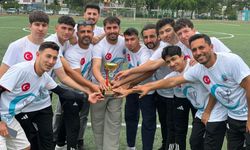 Salihli Ülküspor’da kupa coşkusu
