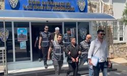 Yaşlı kadını milyonlarca lira dolandırdılar