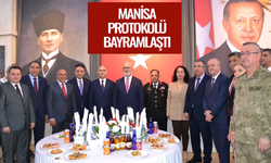Manisa protokolü bayramlaştı