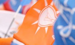 Ak Parti'de 4 il başkanı istifa etti