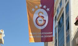 Salihli’de caddelere şampiyon Galatasaray bayrakları asıldı