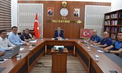 Salihli’de metruk binalara geçit yok
