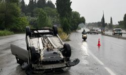 Bu kazadan sürücü yara almadan kurtuldu