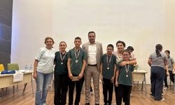 Ortaokullarda bilgi yarışmasının şampiyonu Emcelli Ortaokulu oldu
