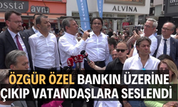 Özgür Özel bankın üzerine çıkıp vatandaşlara seslendi