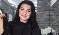 Gözü gibi koruduğu saçlarını kanser hastası çocuklar için kesti