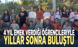 4 yıl emek verdiği öğrencileriyle yıllar sonra buluştu