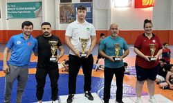 YUNUSEMRELİ SPORCULR YİNE KUPALARI TOPLADI
