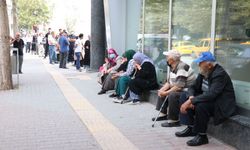 Memur ve emeklinin maaş zammında hesaplar değişti!