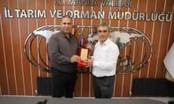 Manisa Tarım ve Orman Müdürlüğünde iki isim yeni görev yerlerine uğurlandı