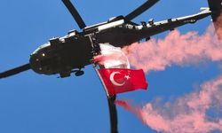 Malazgirt’te jandarma helikopterlerinin gösterisi nefes kesti
