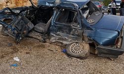 Feci kaza! Tırla otomobil çarpıştı: 1 ölü, 3 yaralı