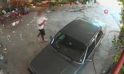 Kadına ait otomobile satır ve bıçakla zarar verdi