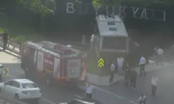 Feci kaza! Belediye otobüsü duvara çarptı: 1 ölü, 17 yaralı
