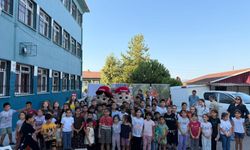 Turgut ve Lulu’ Sokak Tiyatrosu ile çocuklarla buluştu