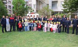 Minikler itfaiyecilik mesleğini yerinde öğrendi