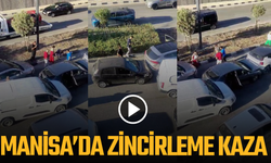 Manisa’da Fatih Köprülü Kavşağı'nda zincirleme kaza