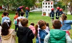 Minikler itfaiyeciliği öğrendi