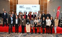 Akedemisyenler Manisa'da aynı masada buluştu: Manisa'nın geleceği ele alındı!