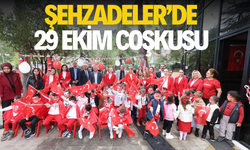 Şehzadeler'de miniklerden cumhuriyet coşkusu