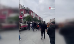 Tekmeli yumruklu kavga kamerada!