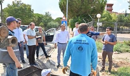Demirci’deki sel felaketinin yaraları büyükşehir tarafından sarılıyor