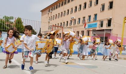 Manisa’da 265 bin öğrenci tatile koştu