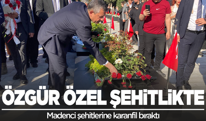 CHP Genel Başkanı Özel, Soma Maden Şehitliği'nde hayatını kaybeden madencilerin mezarlarına karanfil bıraktı