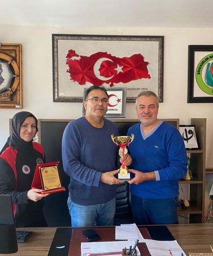 Şampiyona kupası verildi