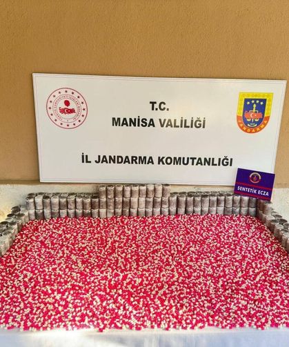 Uyuşturucu taciri jandarmaya takıldı