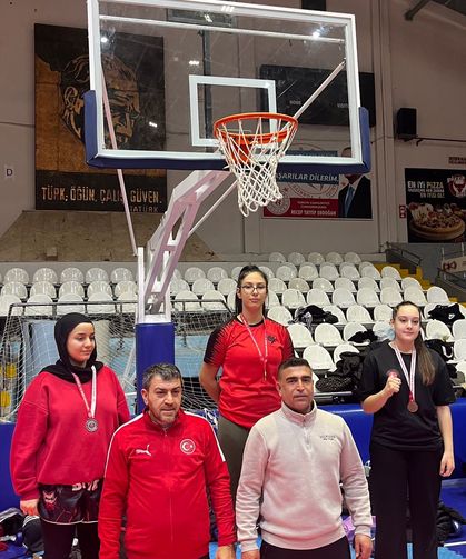 Sökeli sporcular Manisa’dan da başarıyla döndü