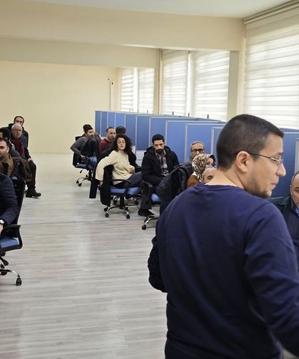 İlçede öğretmenlere e-Sınav eğitimi