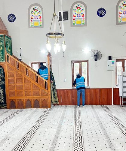 Manisa'da denetimli serbestlik yükümlülerinden camilere 'Ramazan' bakımı