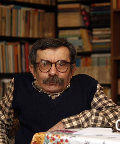 Yazar Necati Tosuner hayatını kaybetti