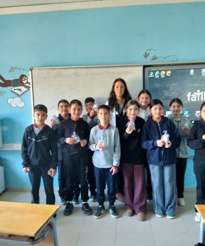 Okulda bayram geleneği yaşatıldı