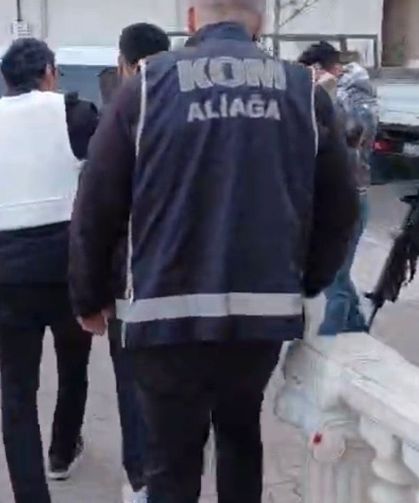 İzmir’de araç ve iş yerine yönelik silahlı saldırıda 2 tutuklama